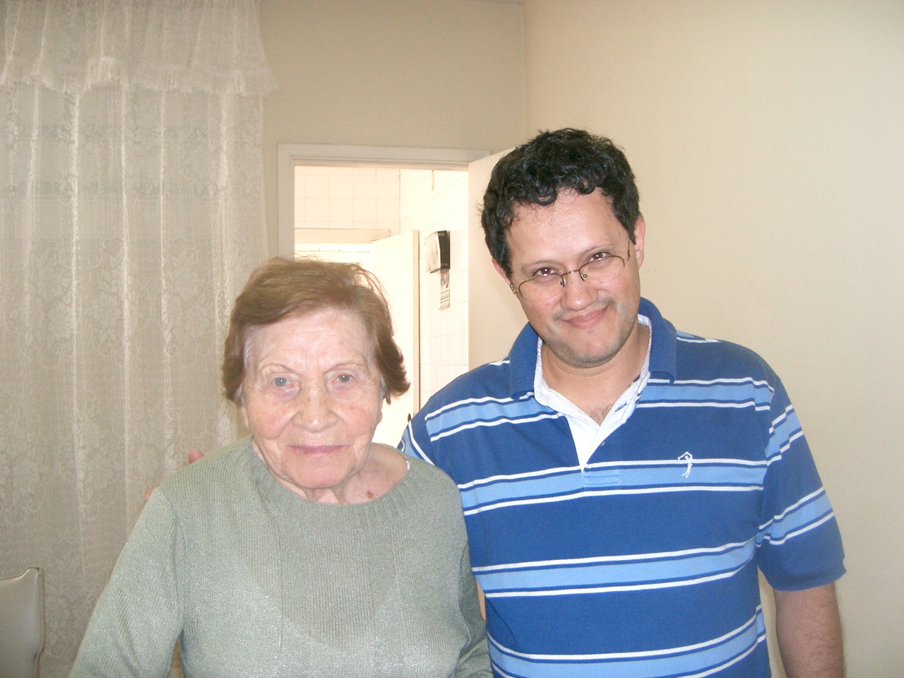 Jorge Toledo ao lado de Sara Szyfer, em São Paulo, em 2006
